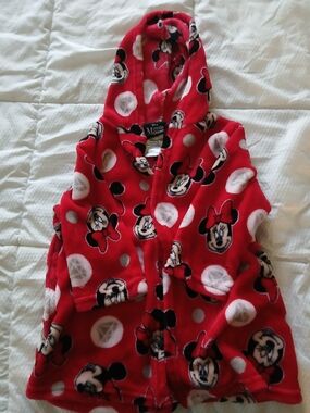 Disney Minnie Mouse Red Hooded Plush Robe